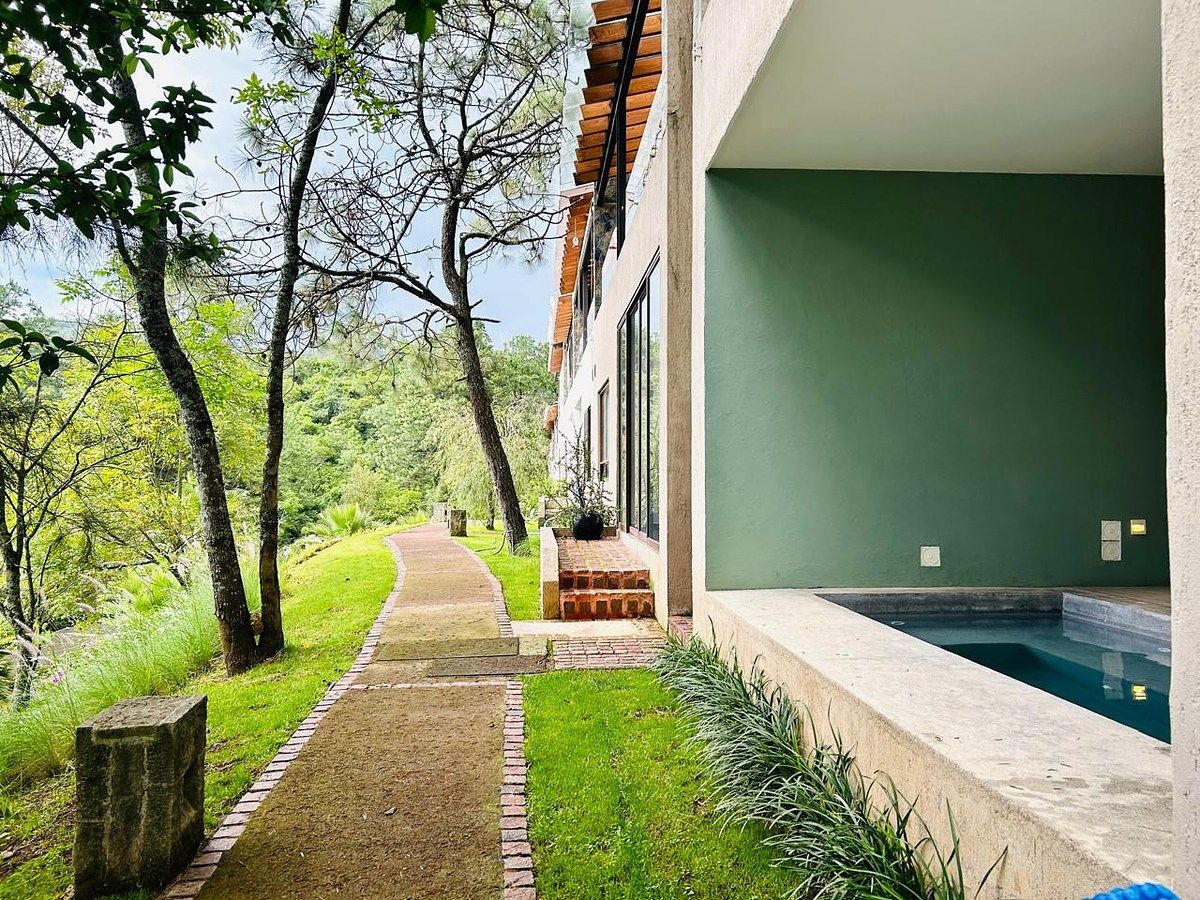 House in Gated Community in Centro, Valle de Bravo, photo 40 of 40