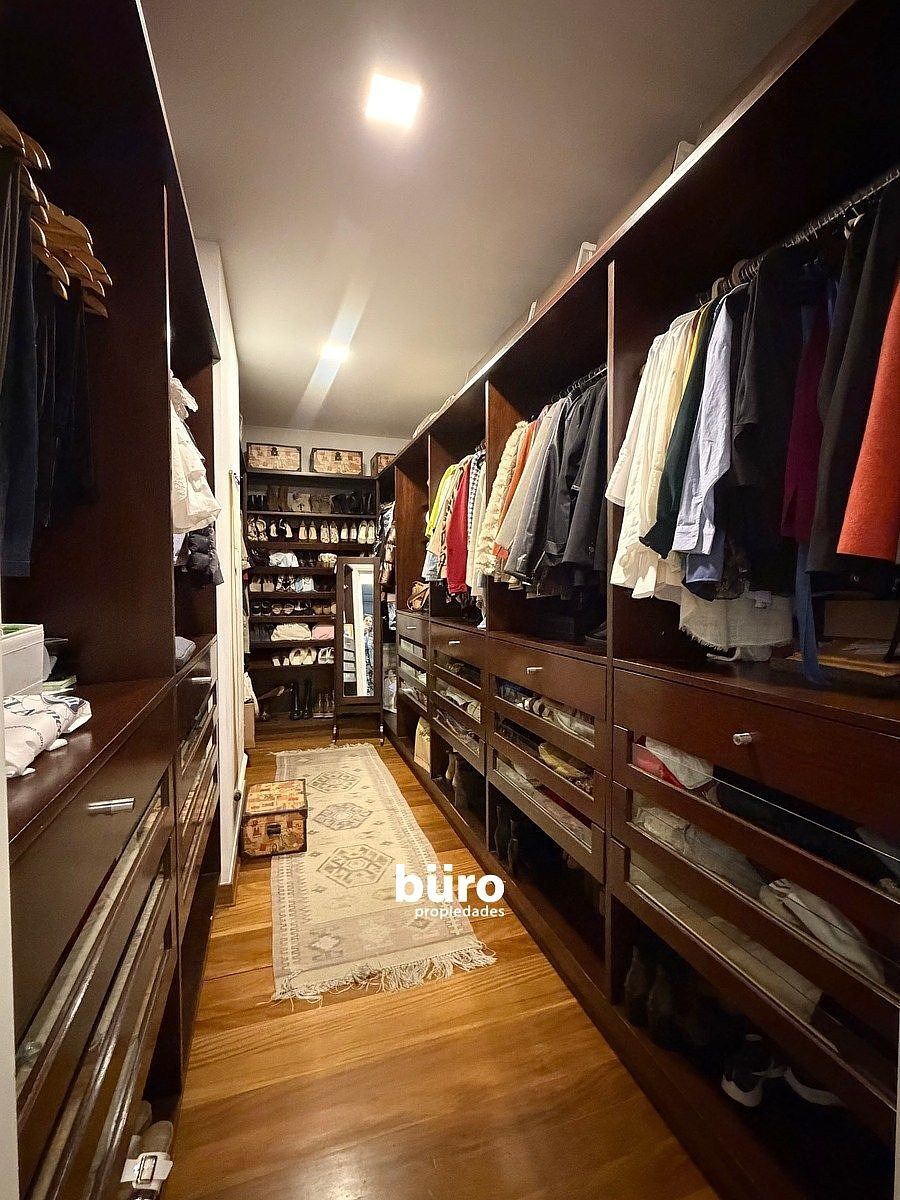 Walk in closet dormitorio principal., foto 23 de 28