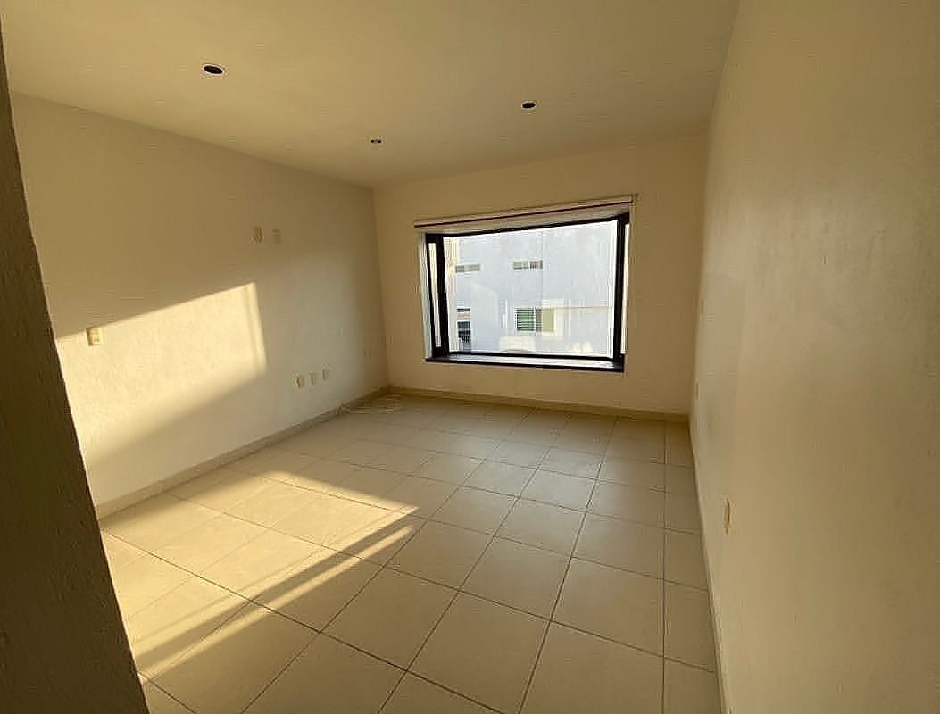 House in Gated Community in Milenio III, Querétaro, photo 4 of 9