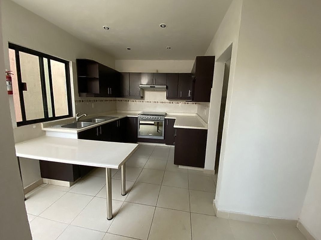 House in Gated Community in Milenio III, Querétaro, photo 5 of 9