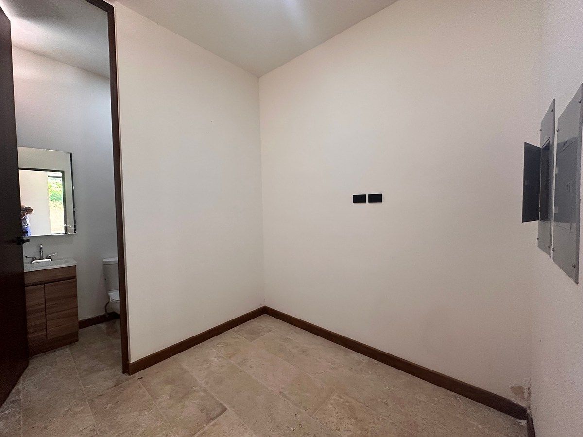 House in Gated Community in Yucatán Country Club, Mérida, photo 12 of 22