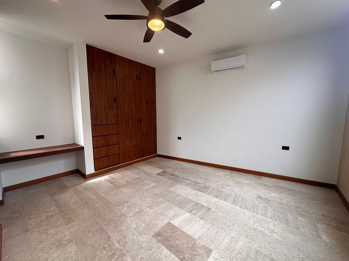 House in Gated Community in Yucatán Country Club, Mérida, photo 21 of 22