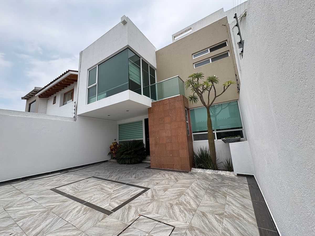 Casa em Milenio III, Querétaro, foto 3 de 18