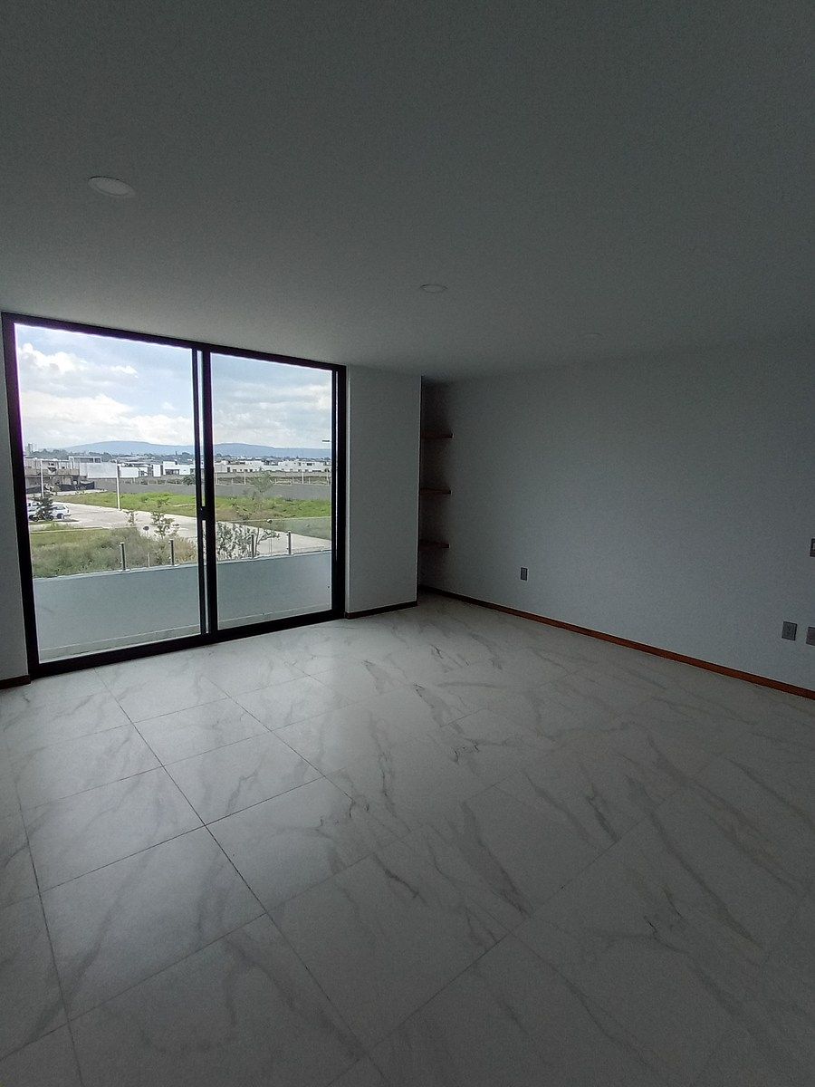 House in Gated Community in Valle Imperial, Zapopan, photo 12 of 35