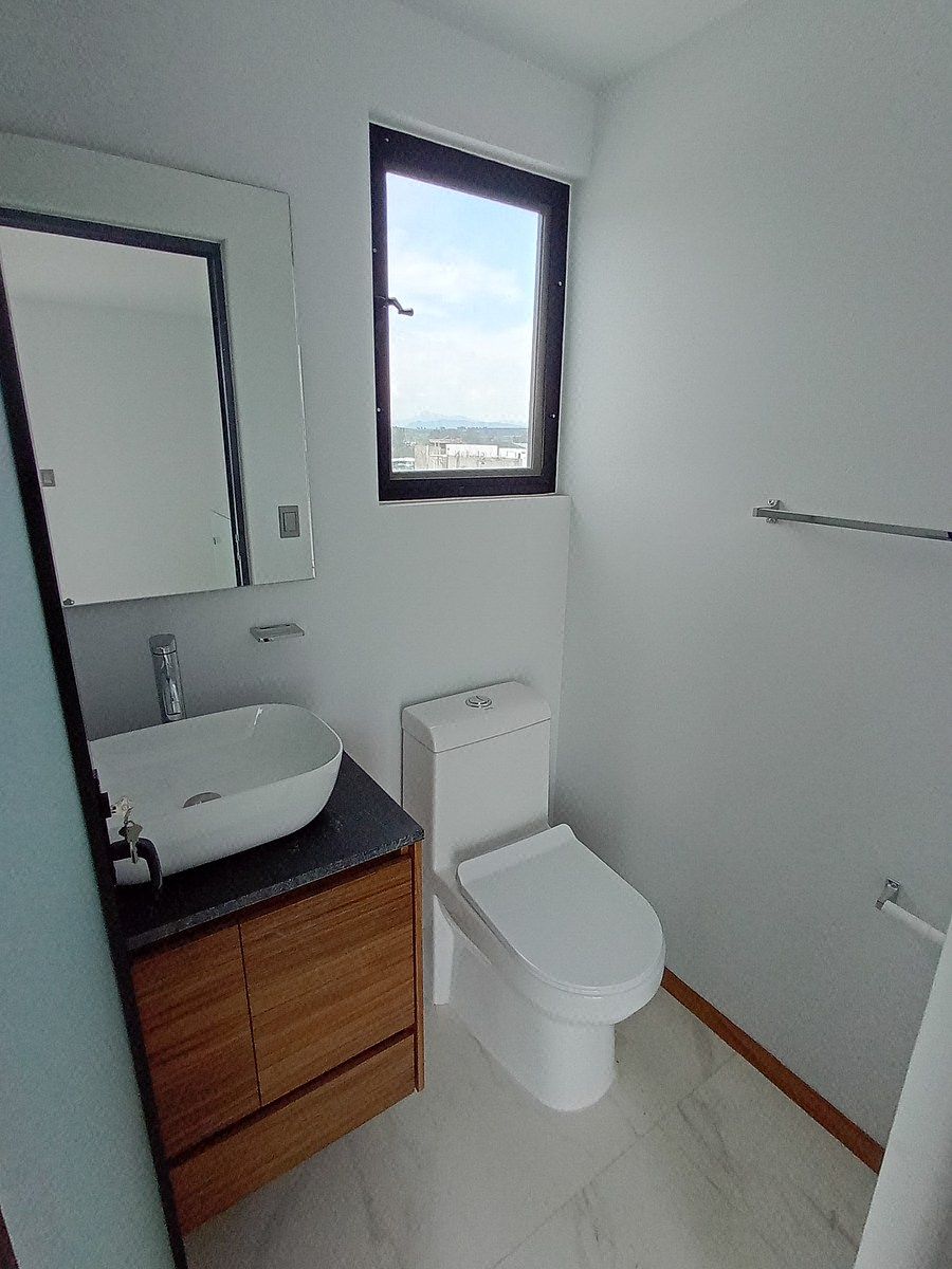House in Gated Community in Valle Imperial, Zapopan, photo 23 of 35