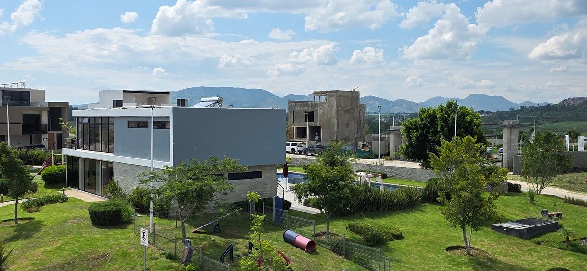 House in Gated Community in Valle Imperial, Zapopan, photo 34 of 35