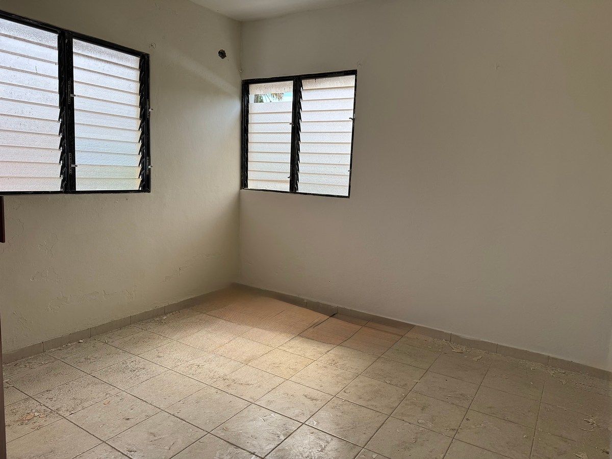 Building in San Felipe de Puerto Plata, photo 15 of 19