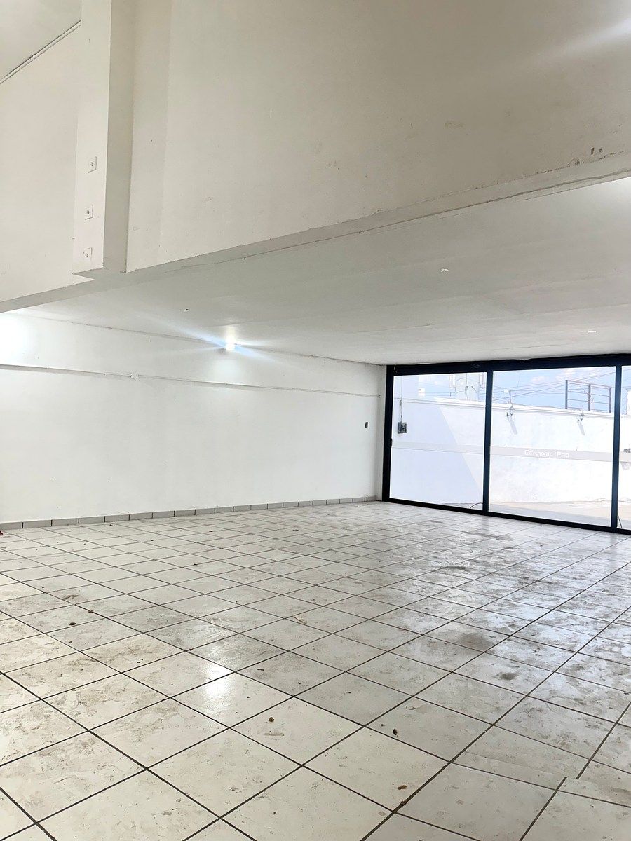 Local comercial en Las Cumbres 2 Sector, Monterrey, foto 5 de 8