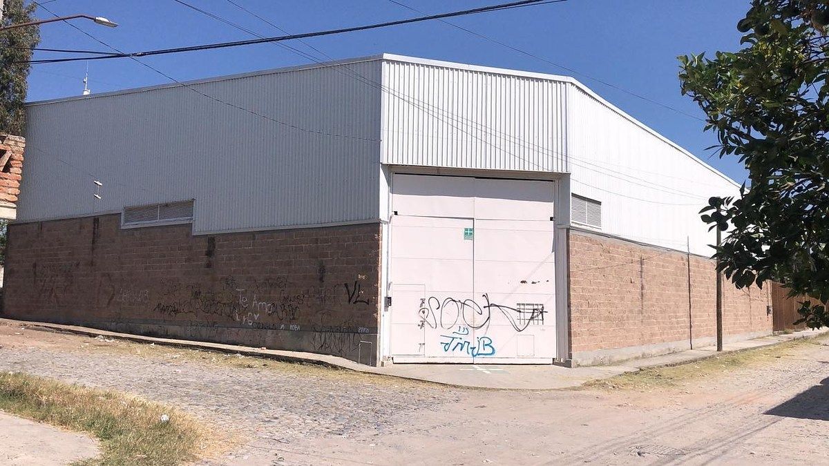 ARMAZÉM INDUSTRIAL À VENDA | ESTRADA PARA CHAPALA E PERIFÉRICO, foto 1 de 8