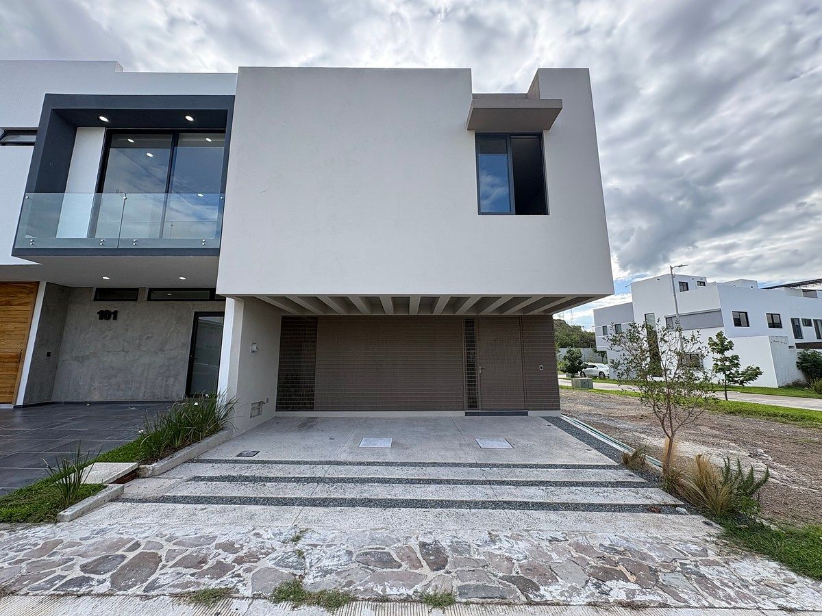 Casa nova à venda em Valle Imperial, foto 1 de 18