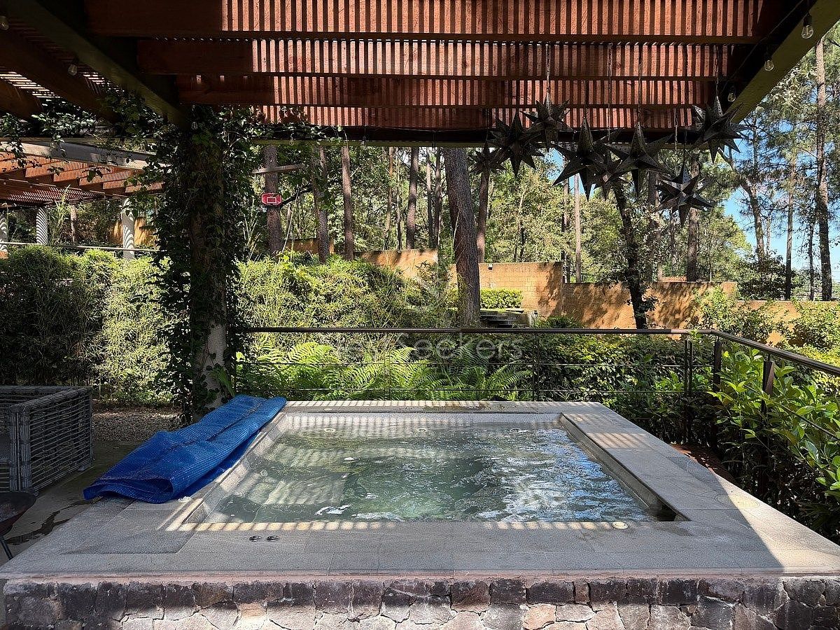 House in Gated Community in Cerro Gordo, Valle de Bravo, photo 4 of 28