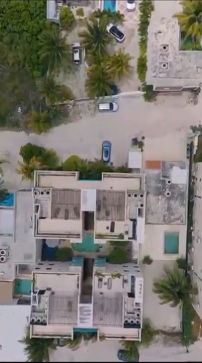 Exclusivo Departamento de 3 Recámaras con Vista al Mar, foto 1 de 25