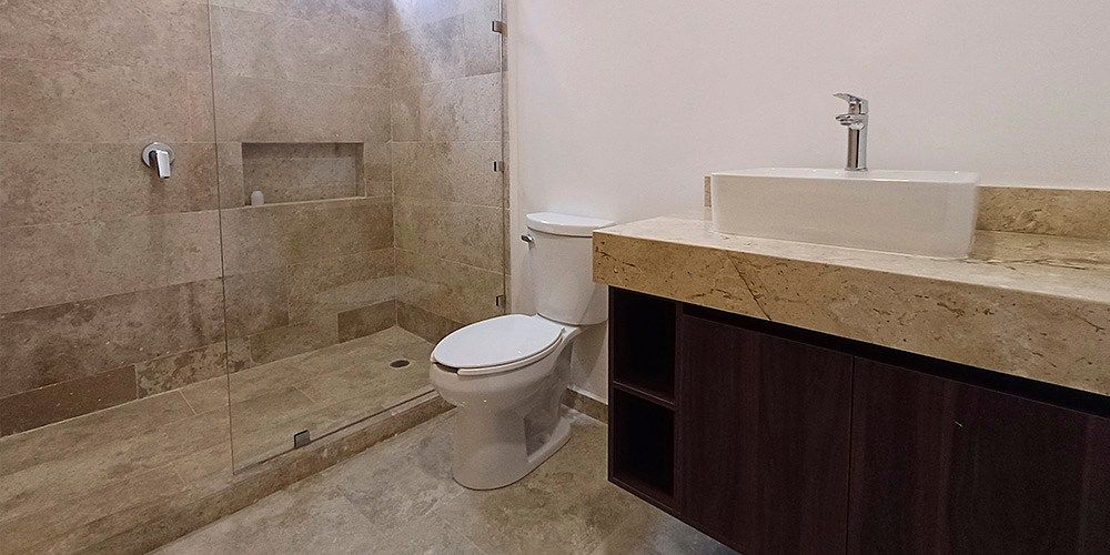 Baño, photo 4 of 9