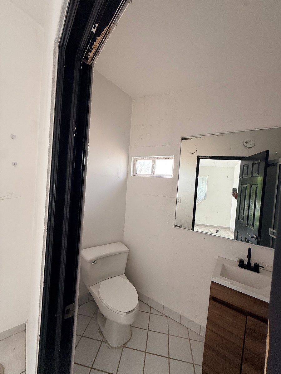 Baño servicio, foto 10 de 31