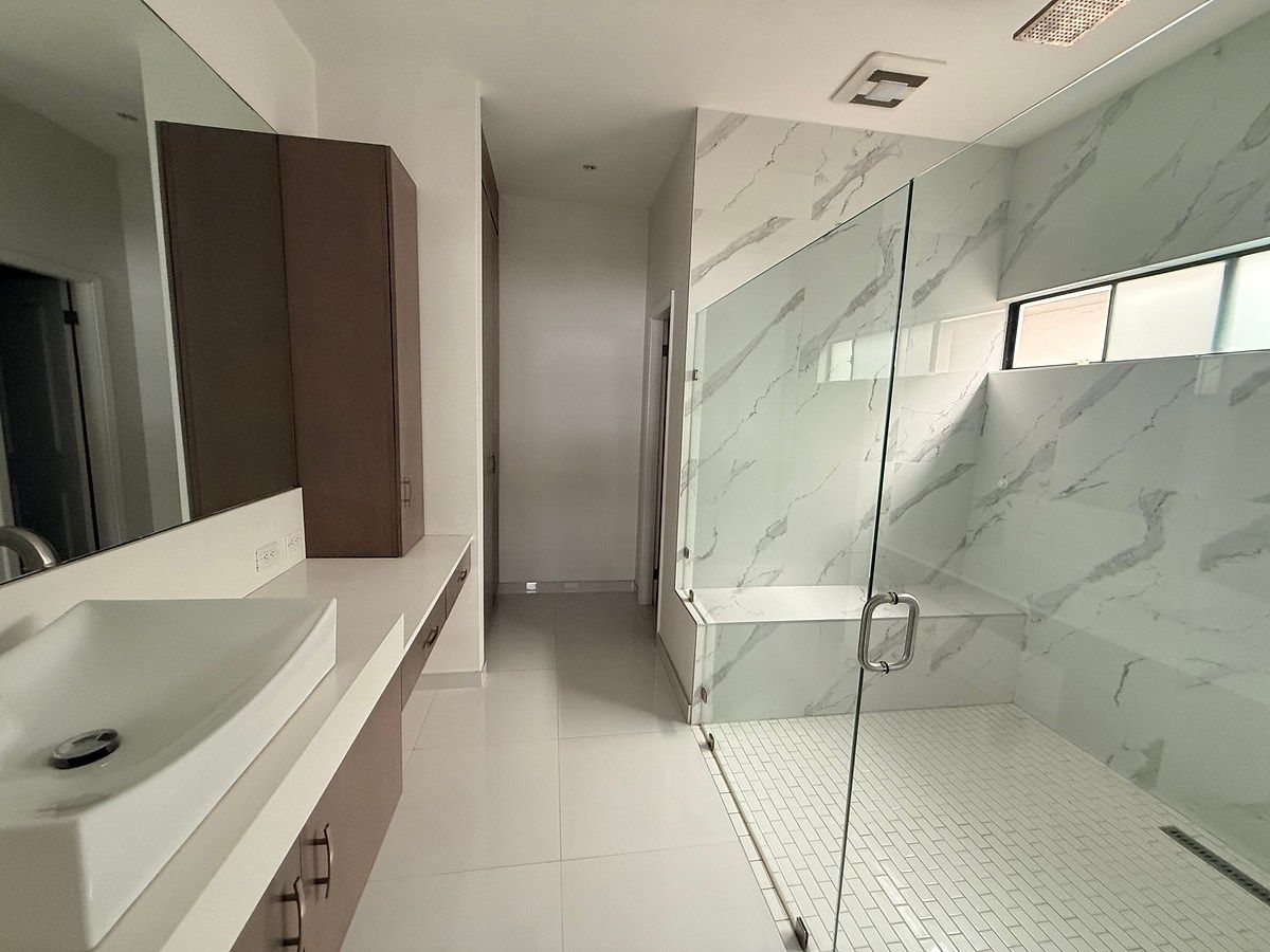 Baño principal, foto 28 de 31