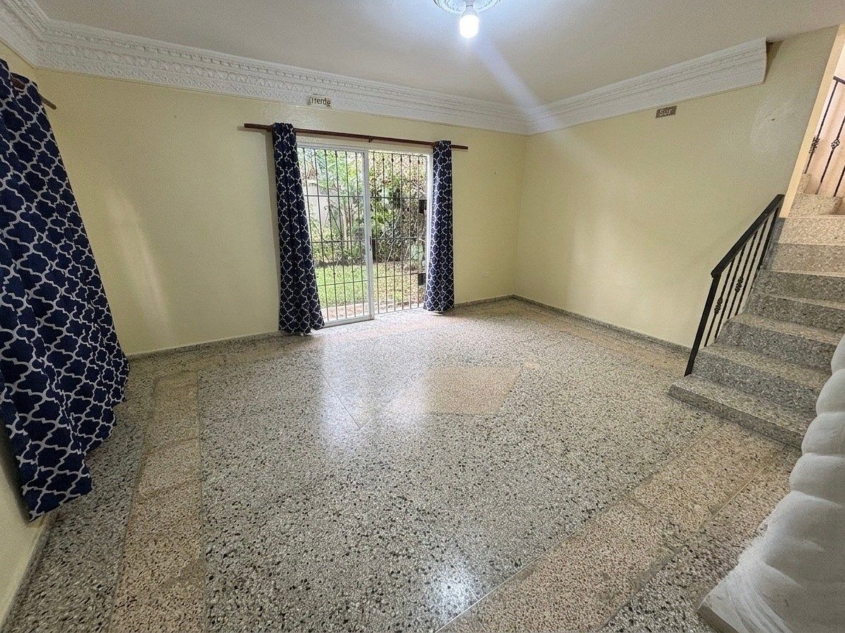 Casa en Sabana perdida, Santo Domingo Norte, foto 4 de 11