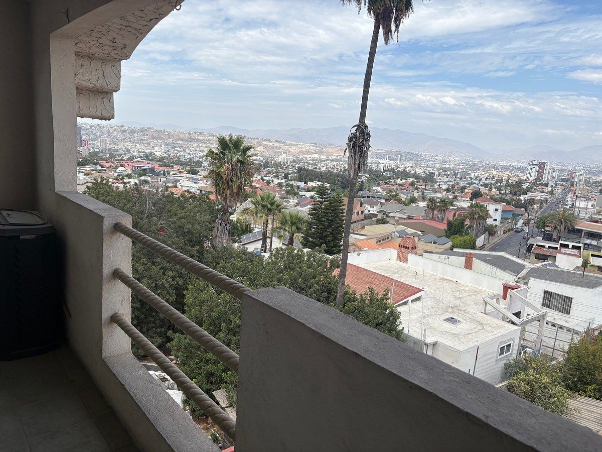 House in Burócrata Hipódromo, Tijuana, photo 19 of 44