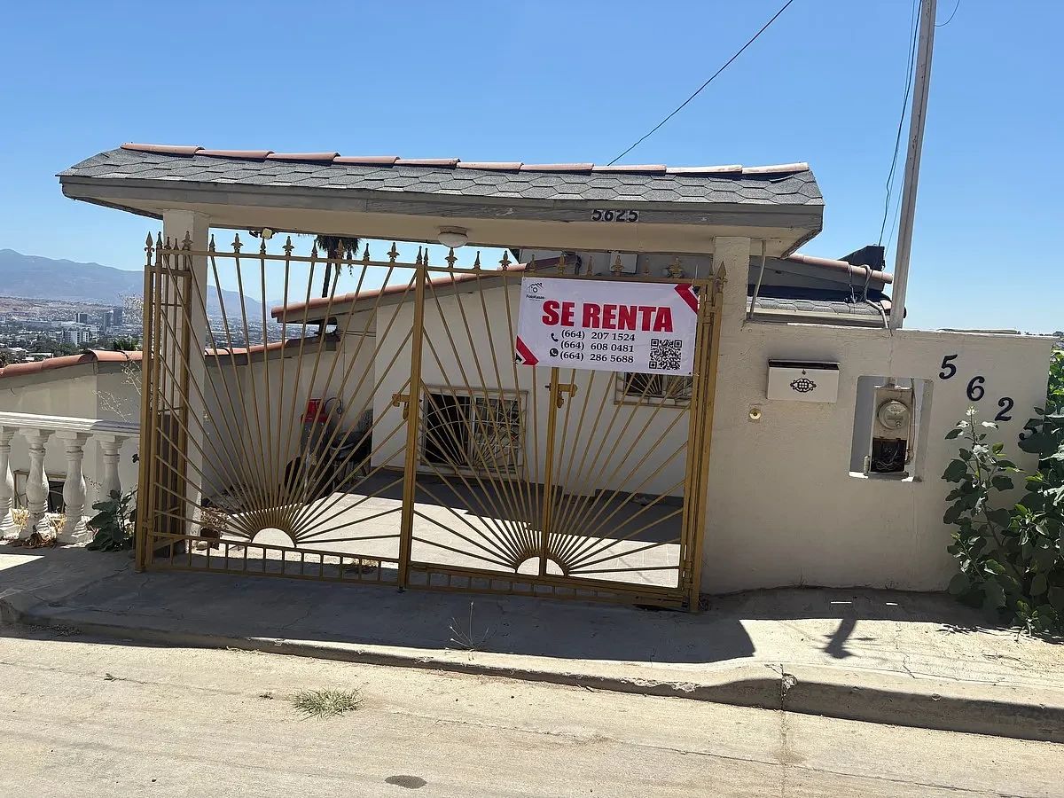 House in Burócrata Hipódromo, Tijuana, photo 41 of 44