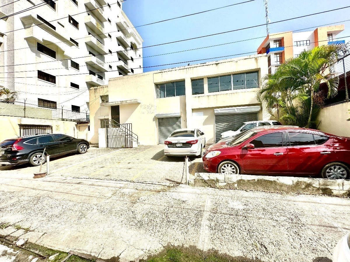 Local Comercial en Ensanche Naco, Santo Domingo Centro (Distrito Nacional), foto 2 de 2