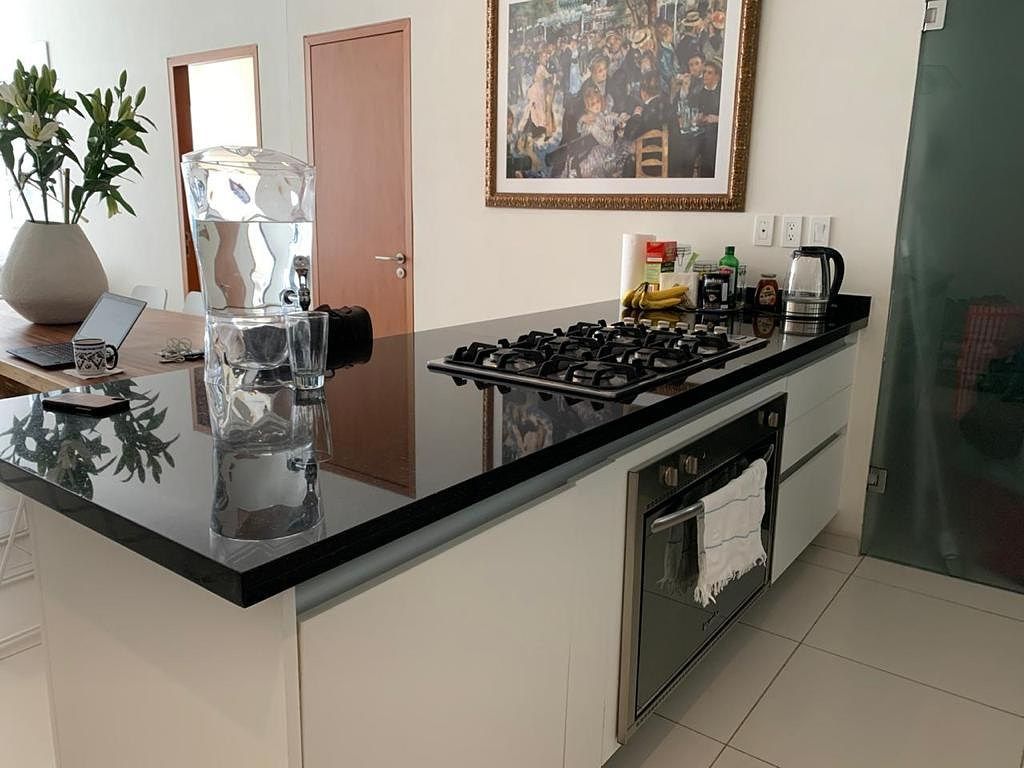 Aluguel de apartamento mobiliado Carso, Torre Dalí, foto 1 de 11