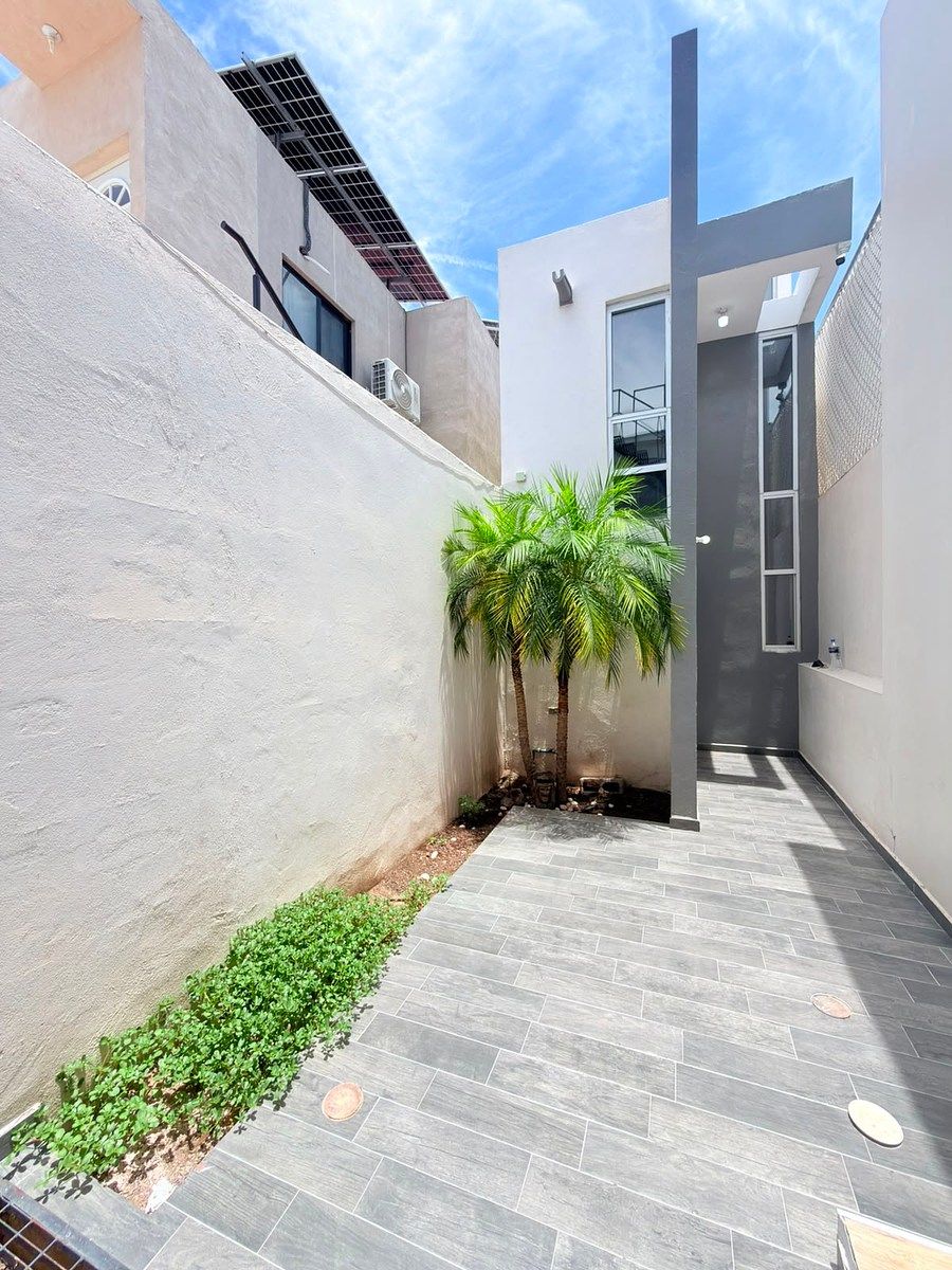 Sale of house in the Granjas neighborhood, photo 1 of 22