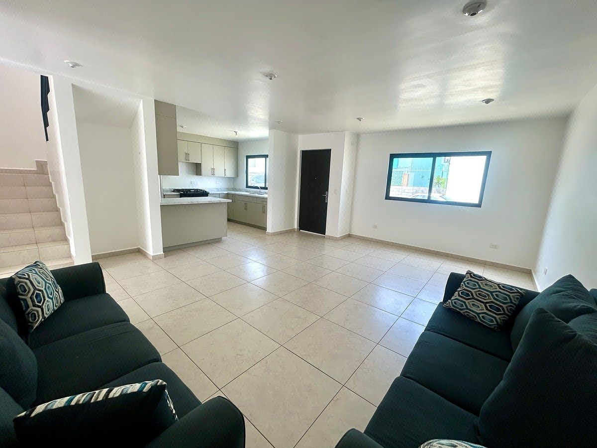 House in Gated Community in Brisas del Mar, Tijuana, photo 3 of 16
