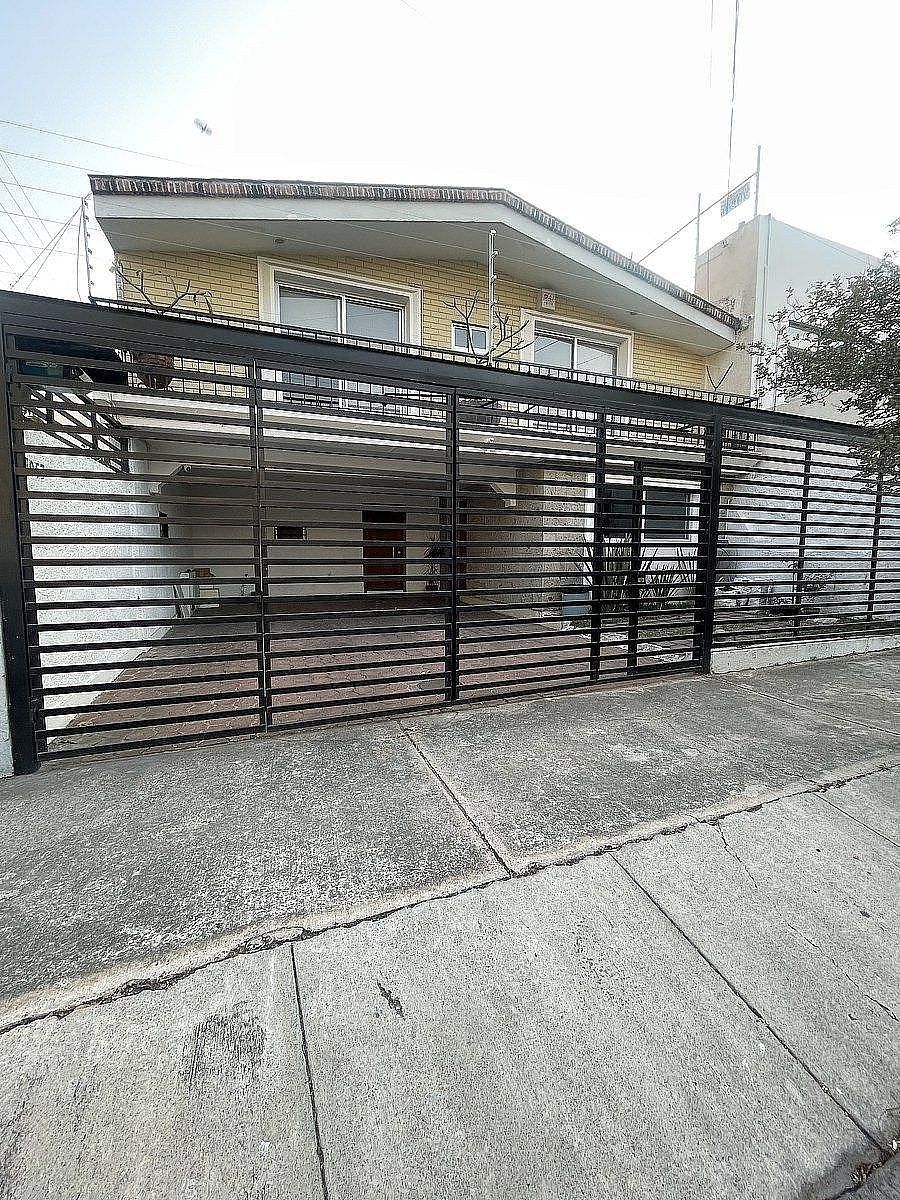 Casa à Venda em Prados Providencia | Residência Ideal ou Escritórios Corporativos (, foto 1 de 46