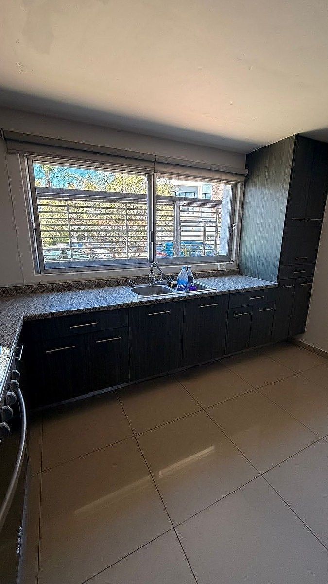 Casa com uso comercial em Prados de Providencia, Guadalajara, foto 6 de 46