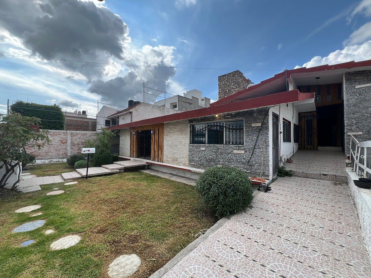 Fachada, foto 1 de 18