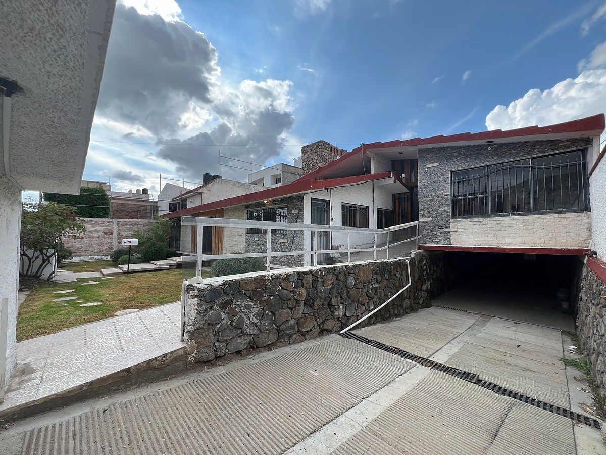 Fachada, foto 3 de 18