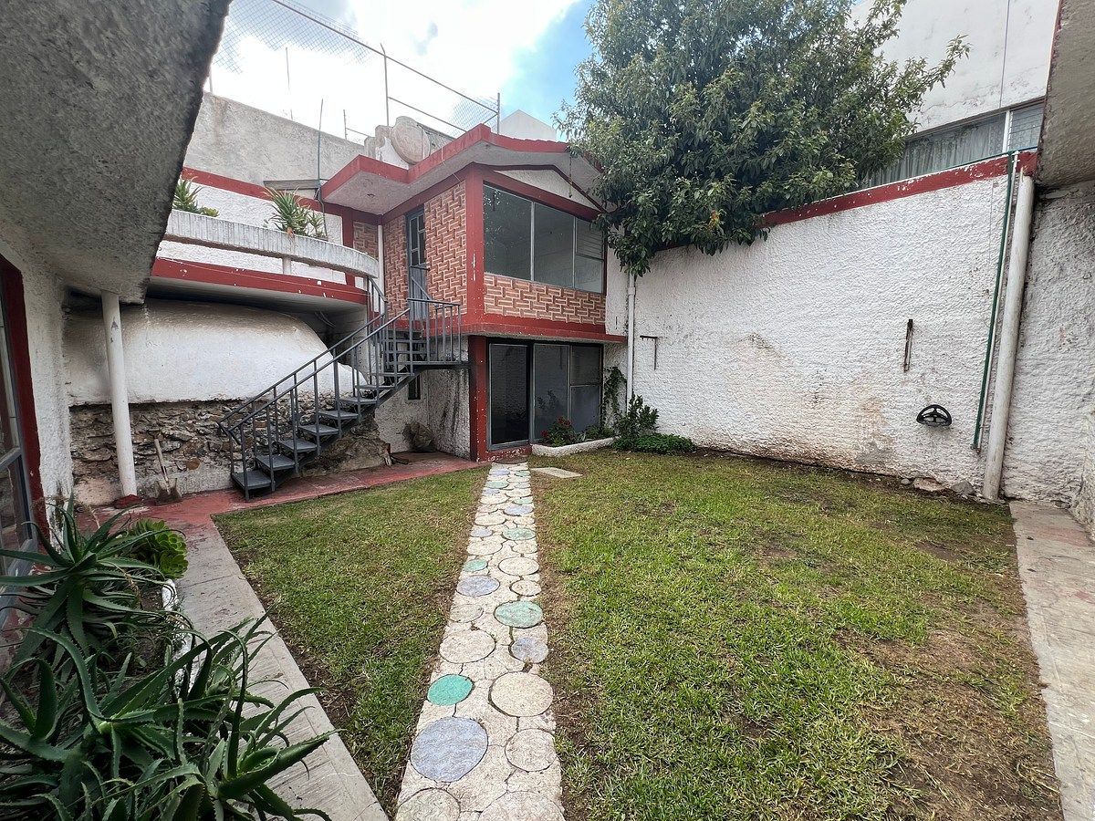 Jardín posterior, foto 11 de 18