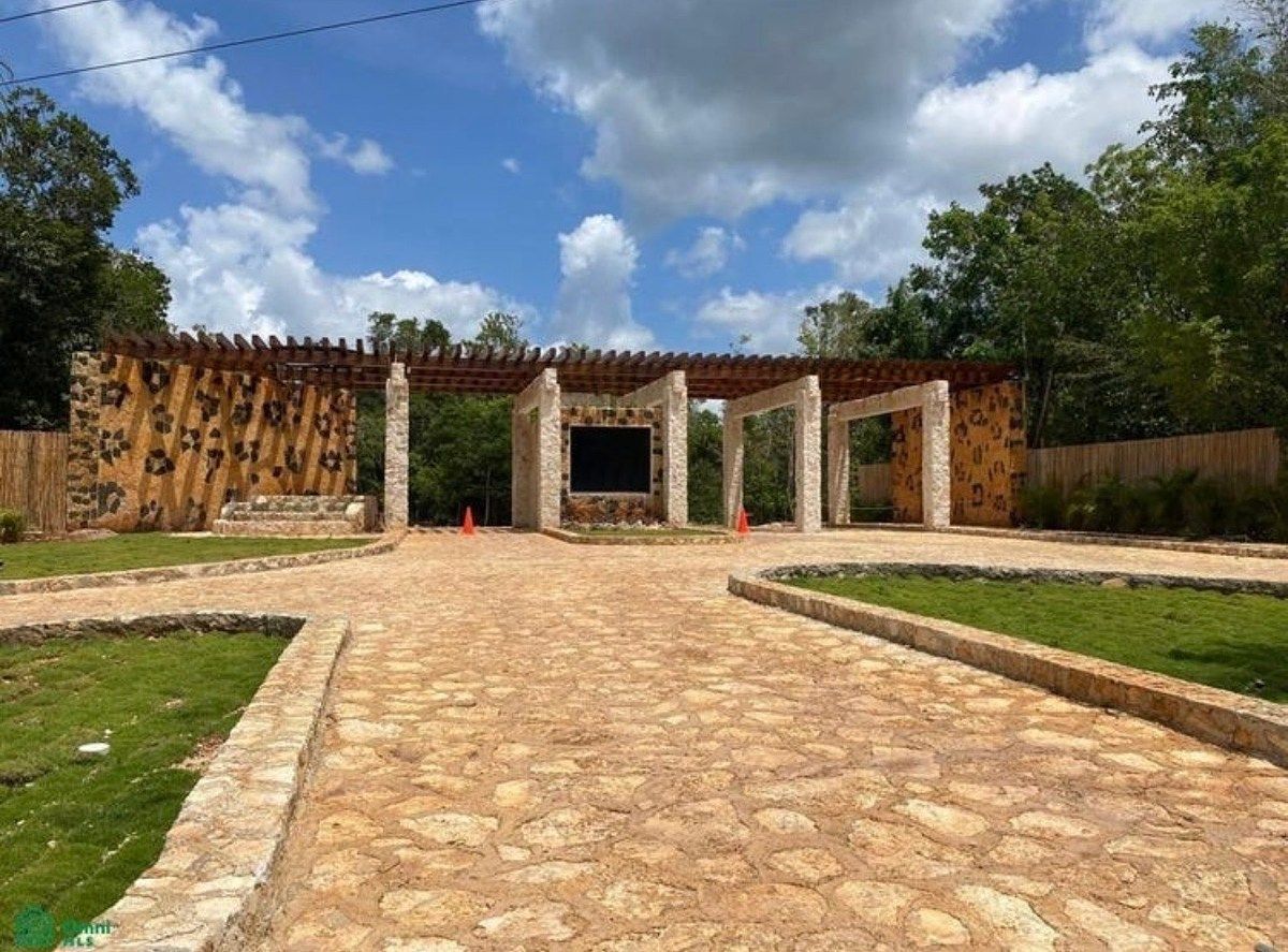 Land for sale in Cenote Hábitat Quintana Roo, photo 1 of 6