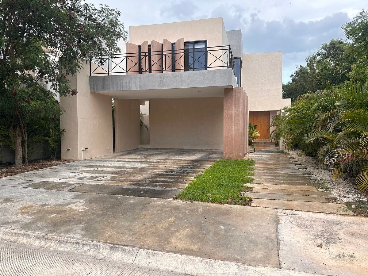 Casa en condominio en Yucatán Country Club, Mérida, foto 2 de 16