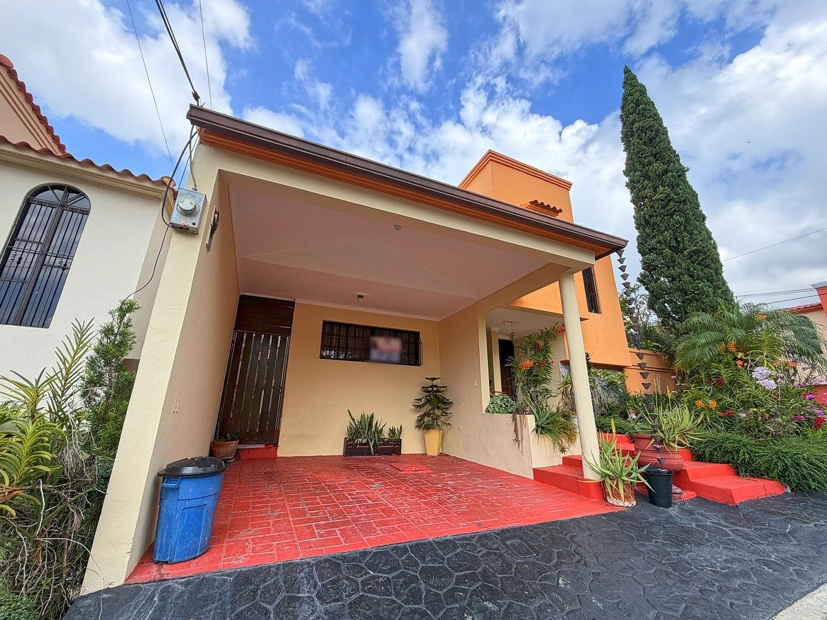 Casa en Altos de Arroyo Hondo II, Santo Domingo Centro (Distrito Nacional), foto 2 de 15