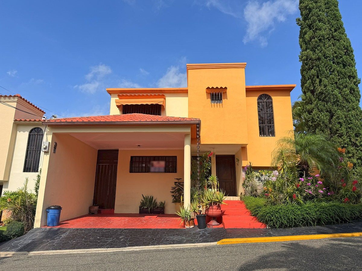 HERMOSA CASA EN ARROYO HONDO II, foto 1 de 15