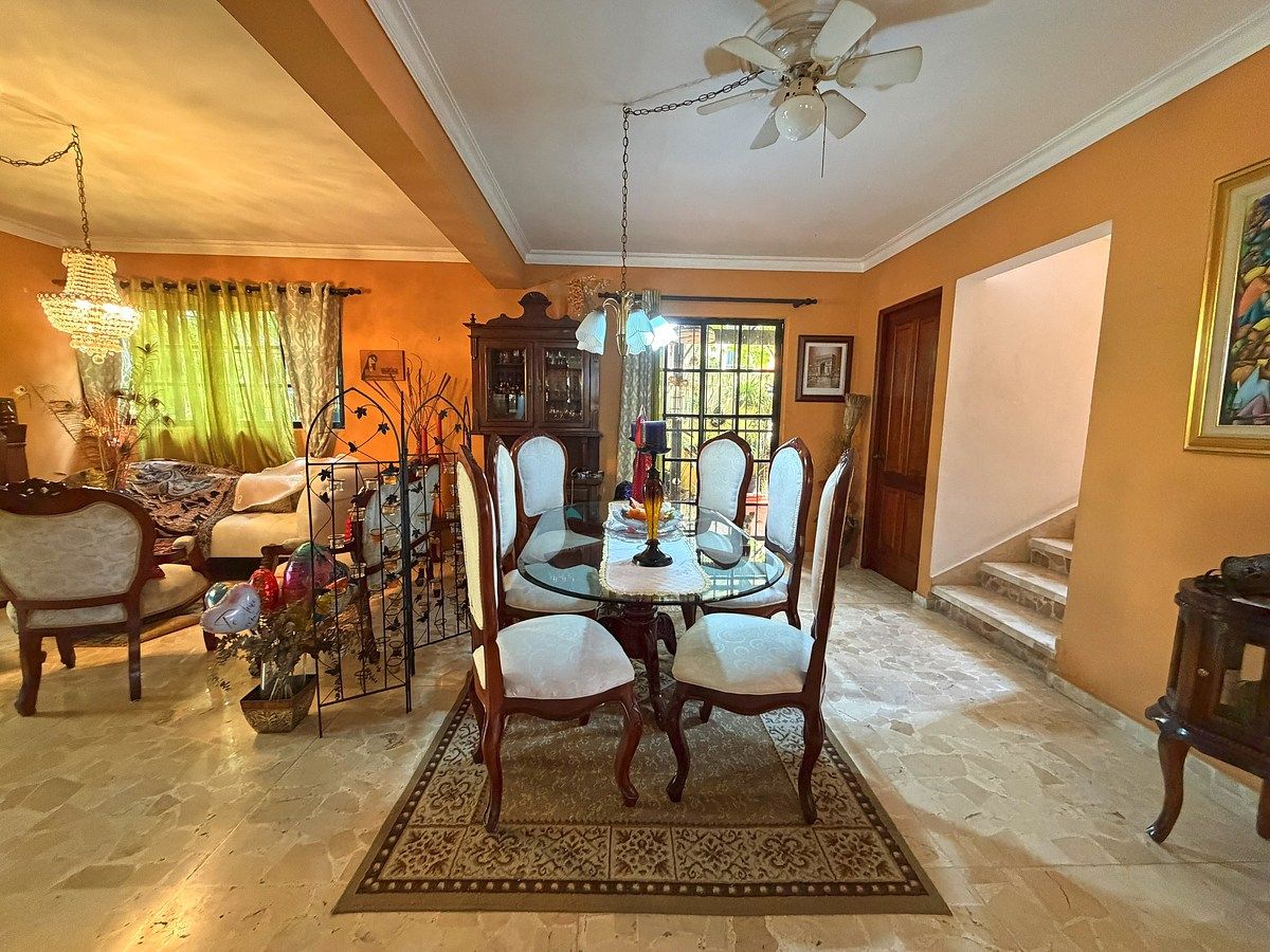 Casa en Altos de Arroyo Hondo II, Santo Domingo Centro (Distrito Nacional), foto 9 de 15