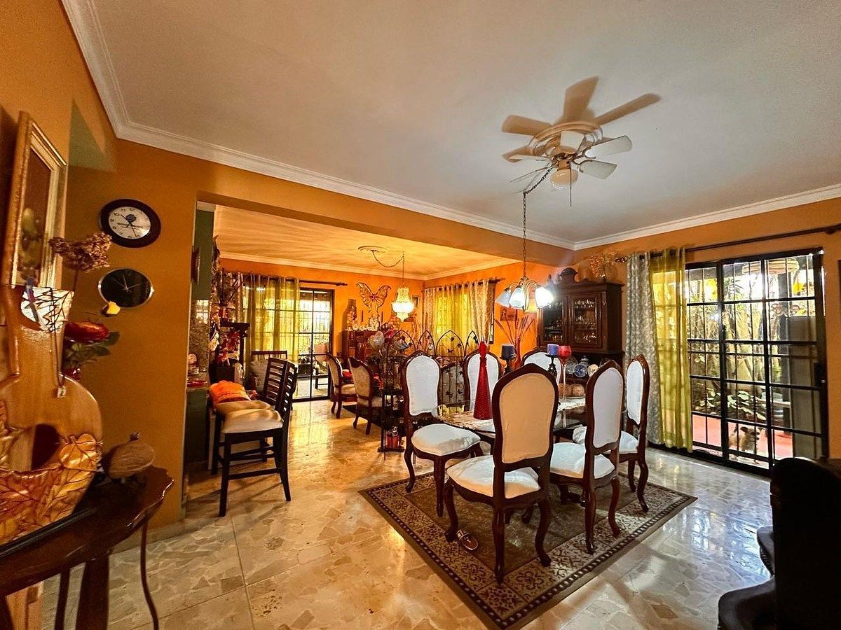 Casa en Altos de Arroyo Hondo II, Santo Domingo Centro (Distrito Nacional), foto 10 de 15