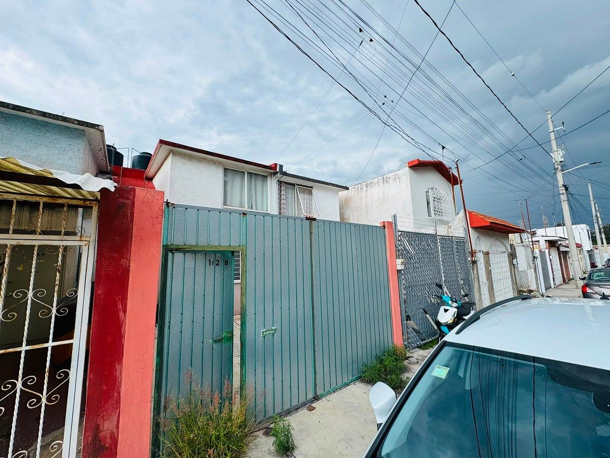 fraccionamiento privado con portón eléctrico-casa en venta, foto 1 de 14