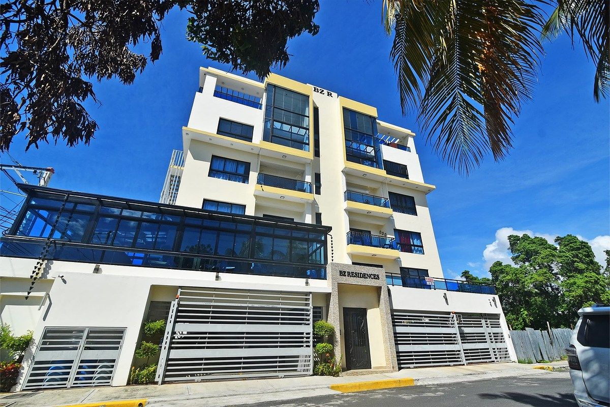 PENTHOUSE EN VENTA CON ASENSOR. Tropical del Este a 3 minutos del City Center., foto 1 de 17