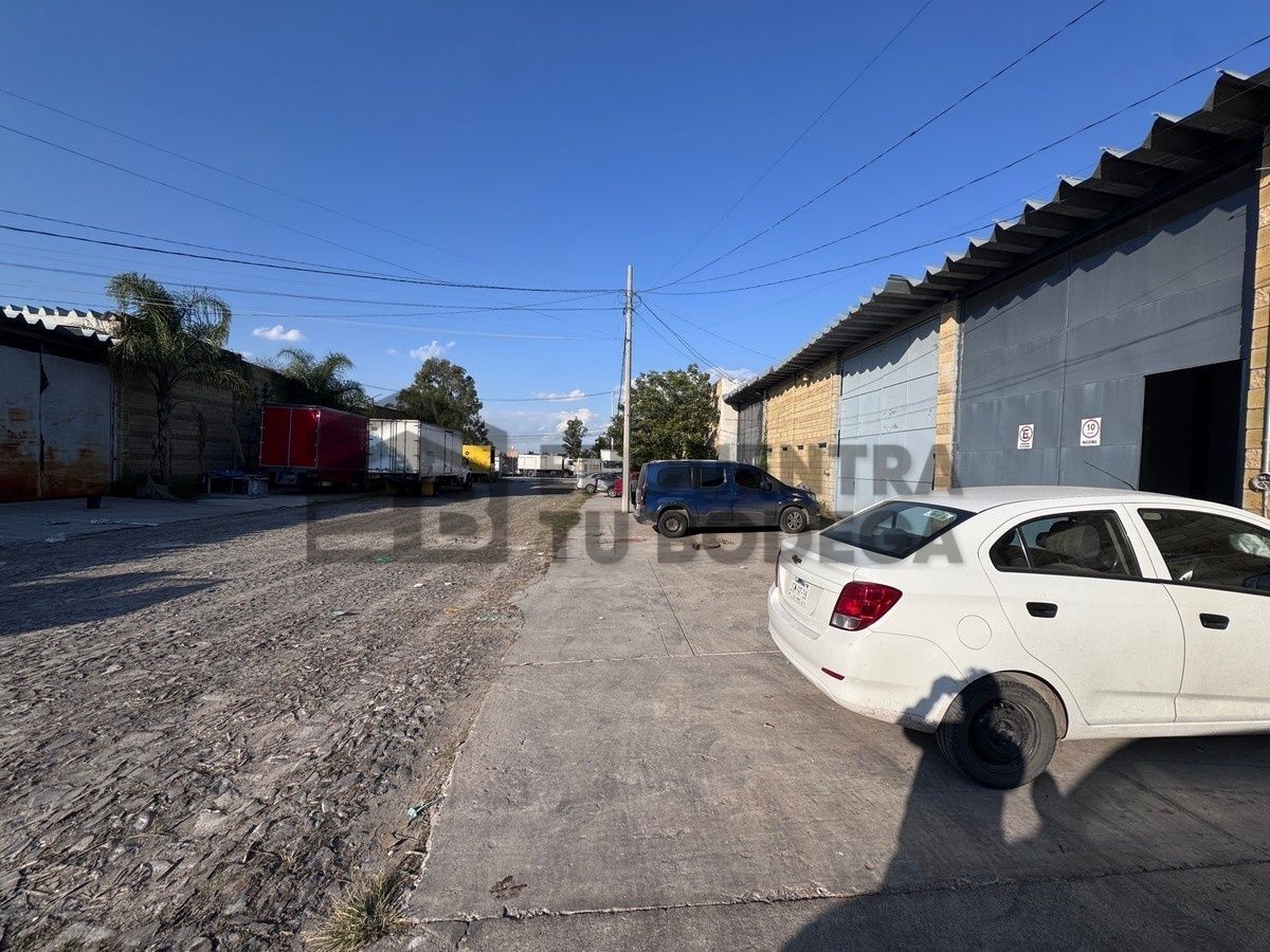 Commercial Storage Unit in Valle de La Misericordia, Tlaquepaque, photo 2 of 10