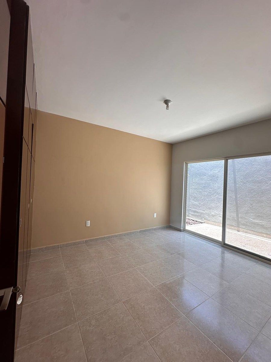 Casa em Hacienda Santa Fe, León, foto 13 de 28