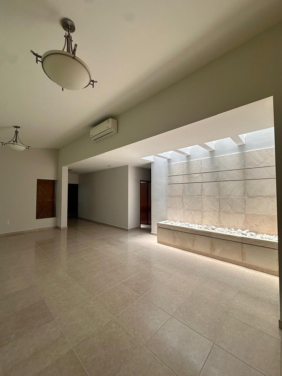 Casa em Hacienda Santa Fe, León, foto 24 de 28