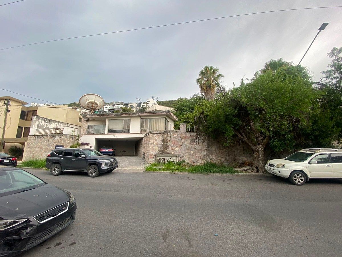 House in Vista Hermosa, Monterrey, photo 2 of 8