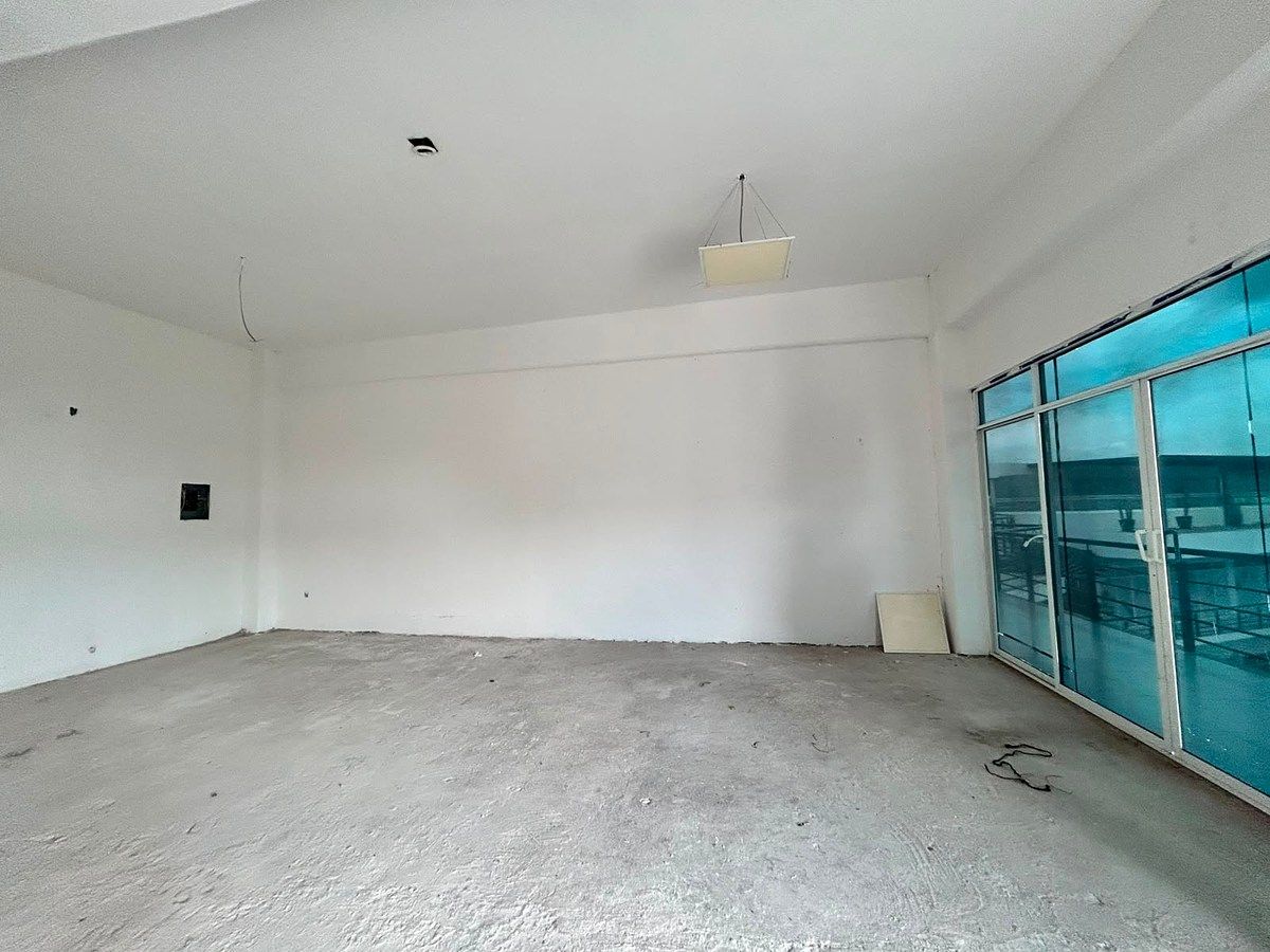 Local comercial en Colinas del Santuario, Corregidora, foto 3 de 10