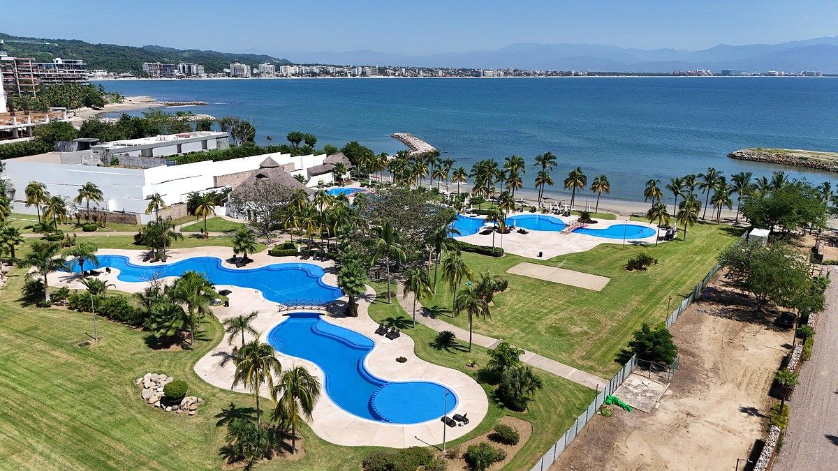 Lot in Cruz de Huanacaxtle, Bahía de Banderas, photo 5 of 5