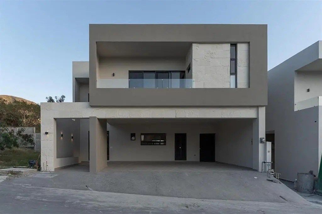 CASA À VENDA EM PEDREGAL DE LA MONTAÑA, EL URO, foto 1 de 15