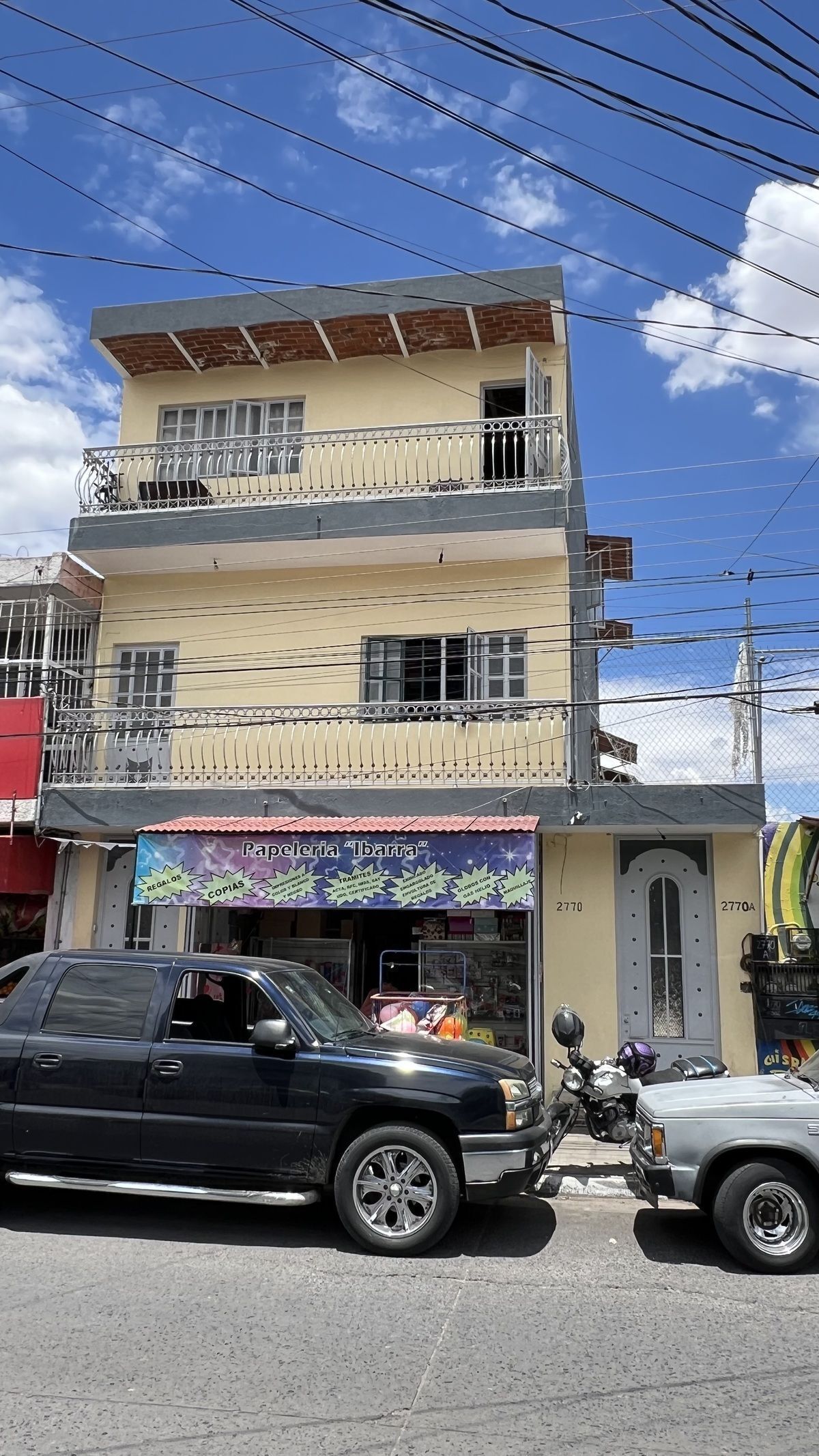 Propiedad Con locales comerciales y Departamentos., foto 1 de 50