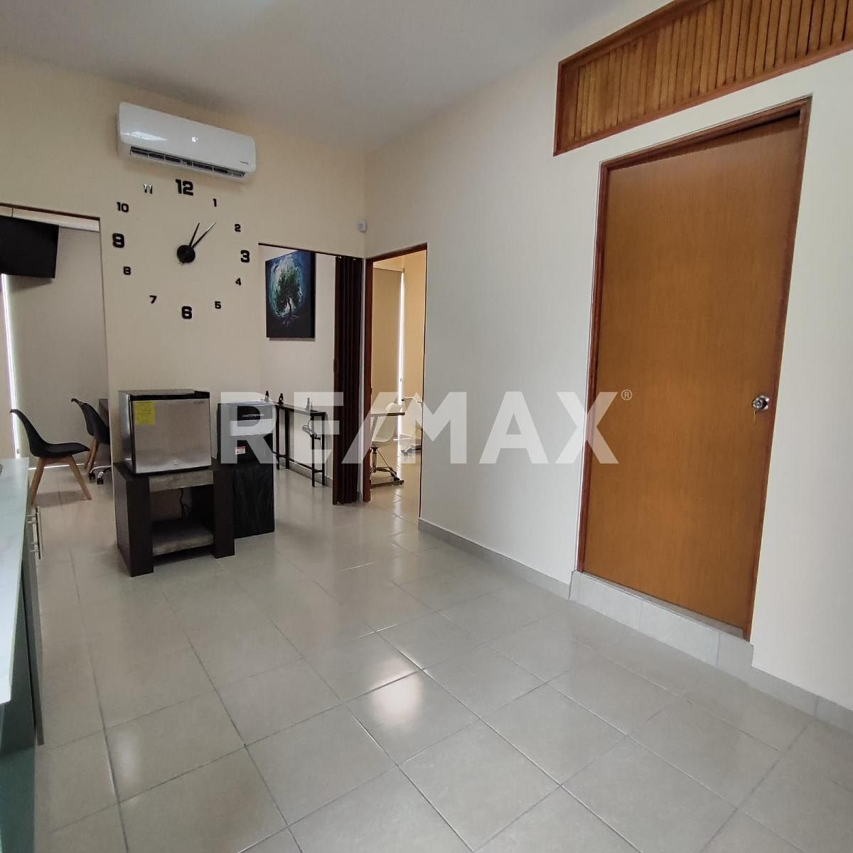 ESCRITÓRIO - COMERCIAL PARA ALUGAR, foto 1 de 6