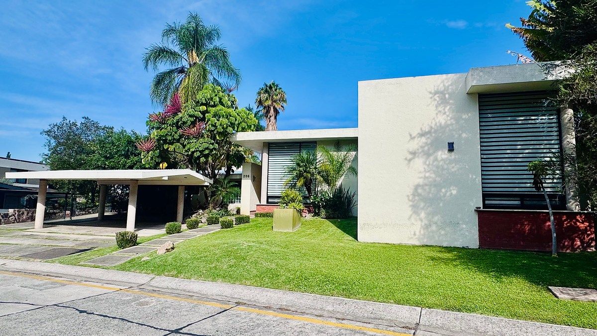 Excellent Partially Remodeled House, photo 1 of 19