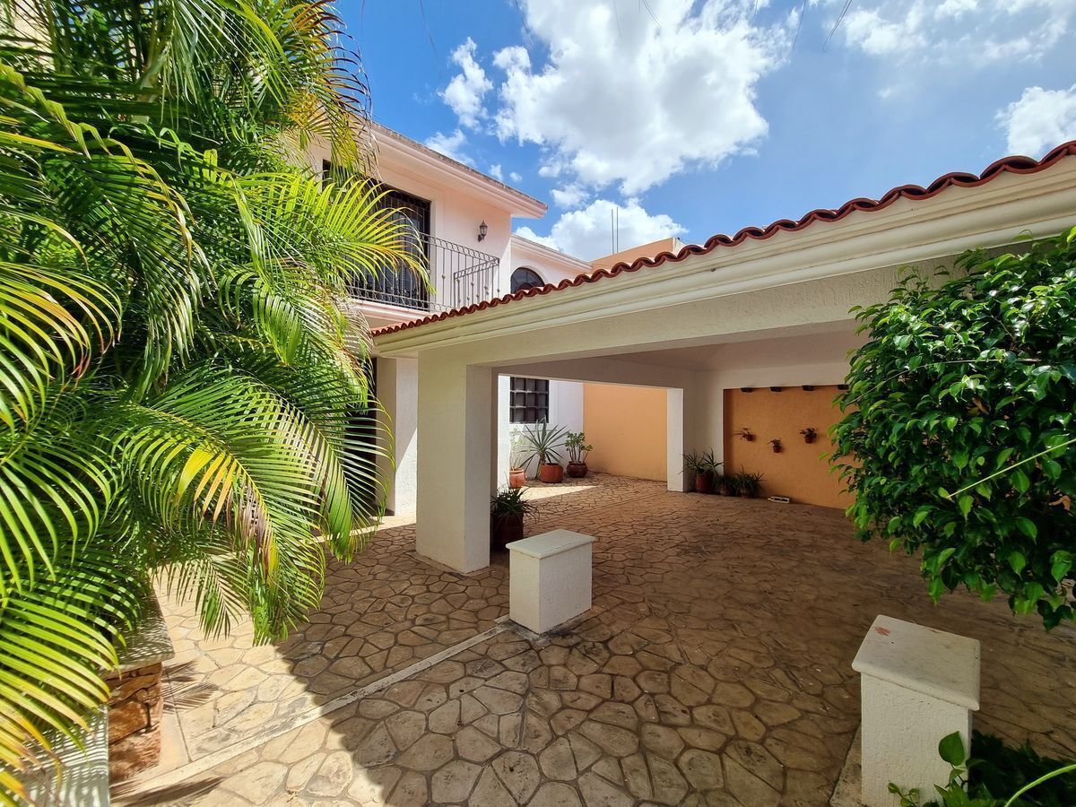 Casa para Alugar em Montecristo, Mérida, 3 Quartos | Estudo | Quarto de Serviço, foto 1 de 29